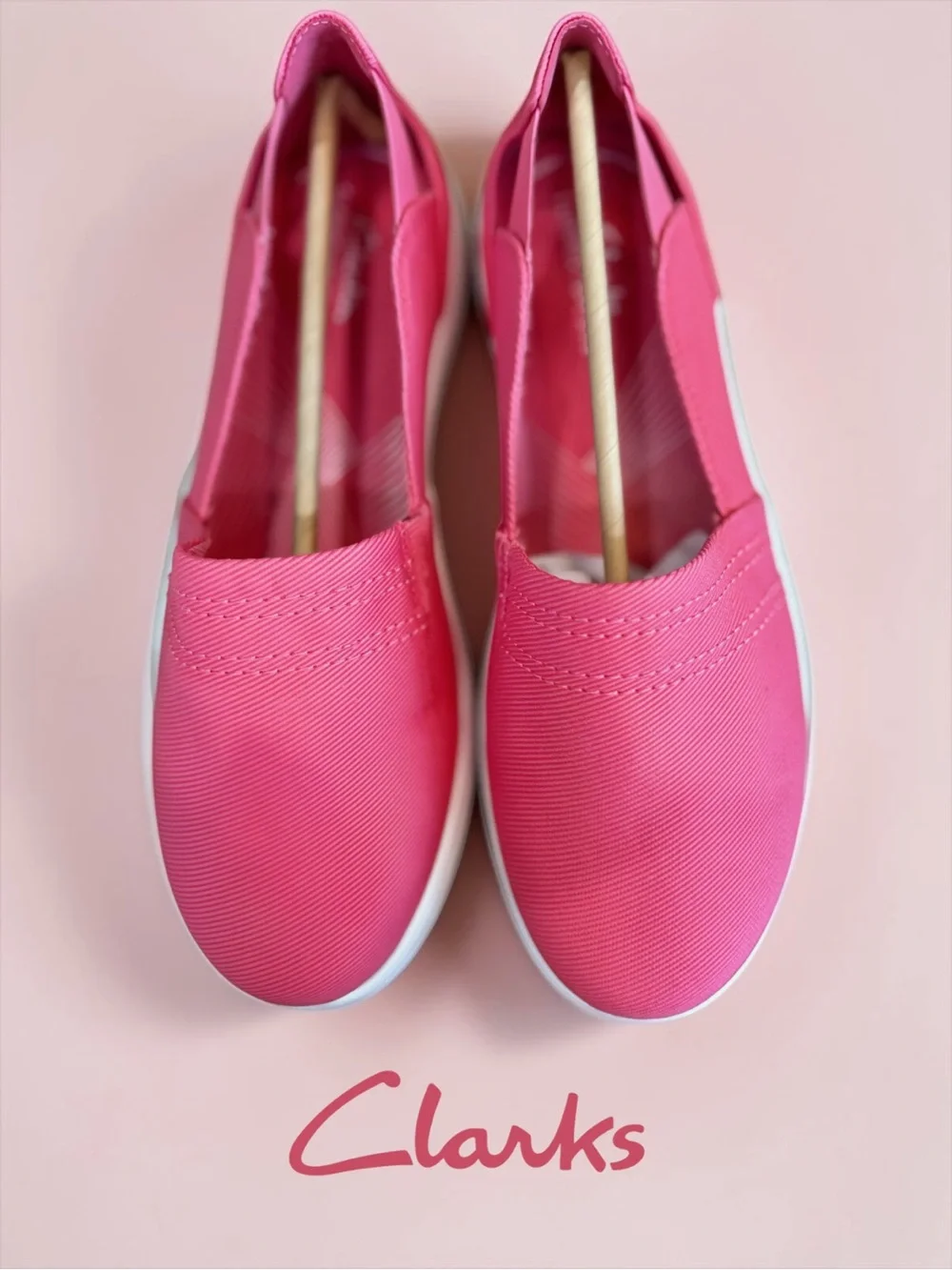 NIB Clarks Cloudsteppers Breeze Step Loafers Bright Coral Women's 7.5W